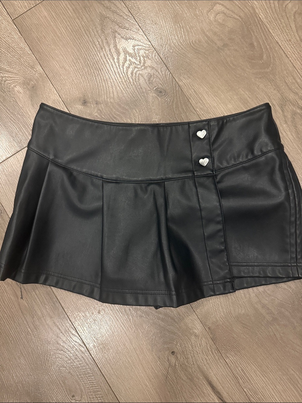 Celebrity Pink Black Faux Leather Pleated Mini Skirt with Heart Buttons